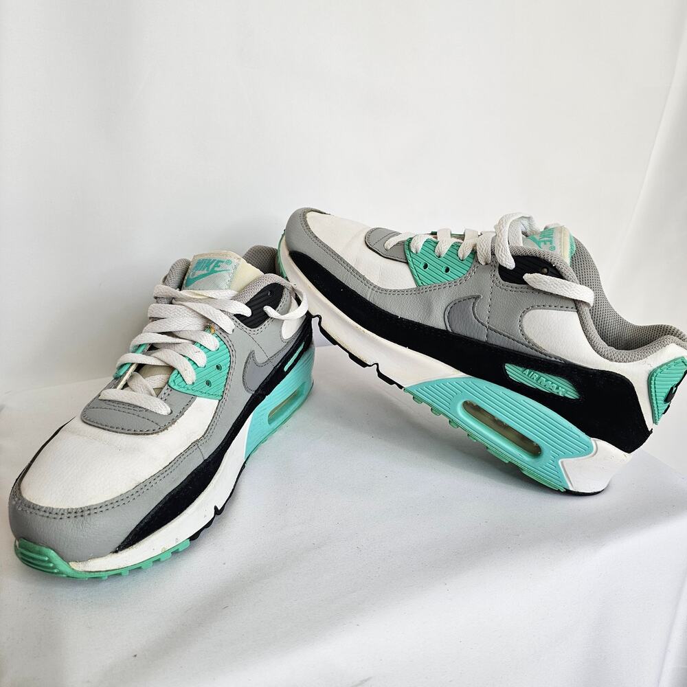 NIKE Air Max 90 Hyper Turquoise Leather 6.5Y/Women's 8